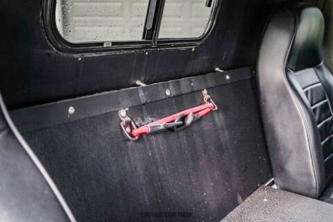 2001 AM General Hummer