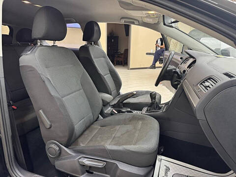 2015 Volkswagen Golf