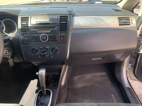 2012 Nissan Versa 1.8 S