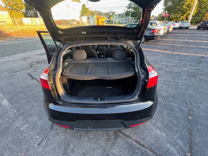 2013 Kia Rio 5-Door EX