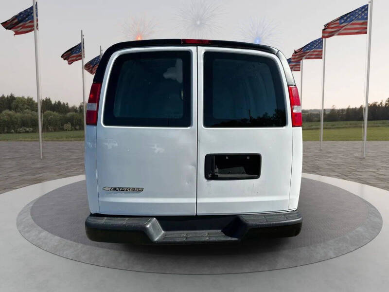 2019 Chevrolet Express 2500