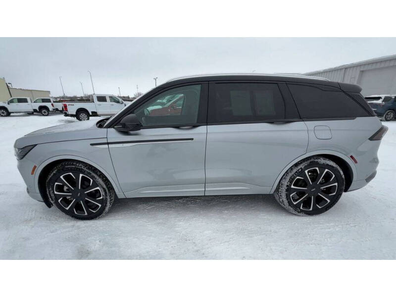 2024 Lincoln Nautilus Hybrid Reserve