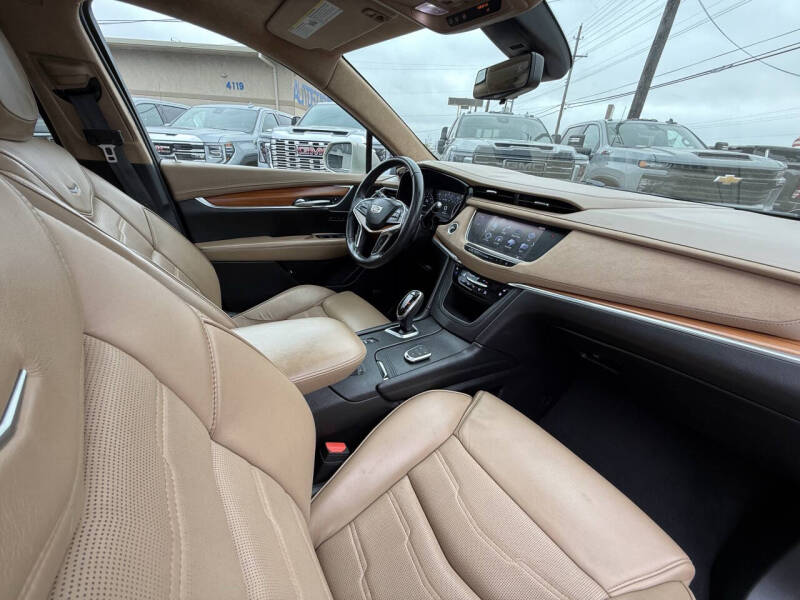 2017 Cadillac XT5 Platinum