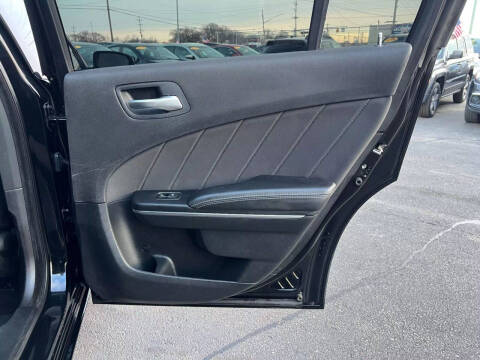 2017 Dodge Charger SXT