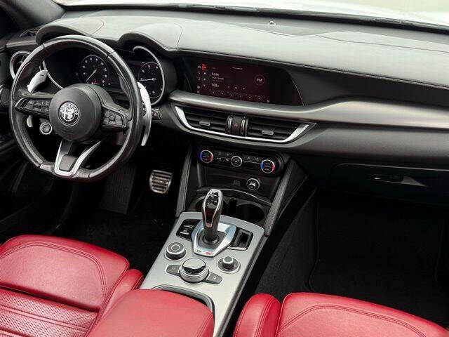 2024 Alfa Romeo Stelvio Veloce
