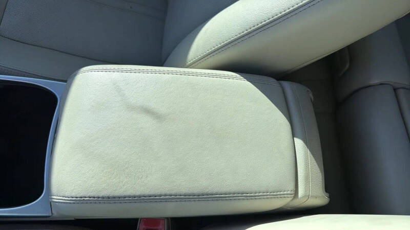 2011 Cadillac SRX Luxury Collection