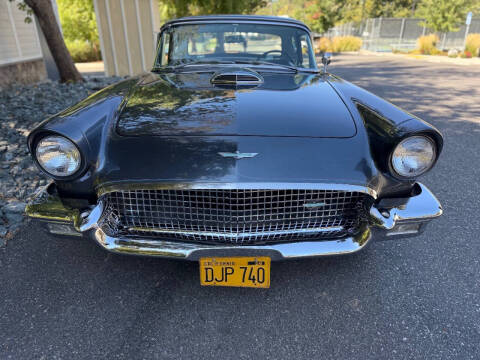 1957 Ford Thunderbird
