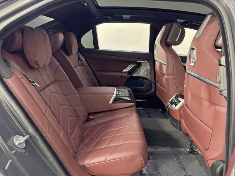 2024 BMW i7 eDrive50