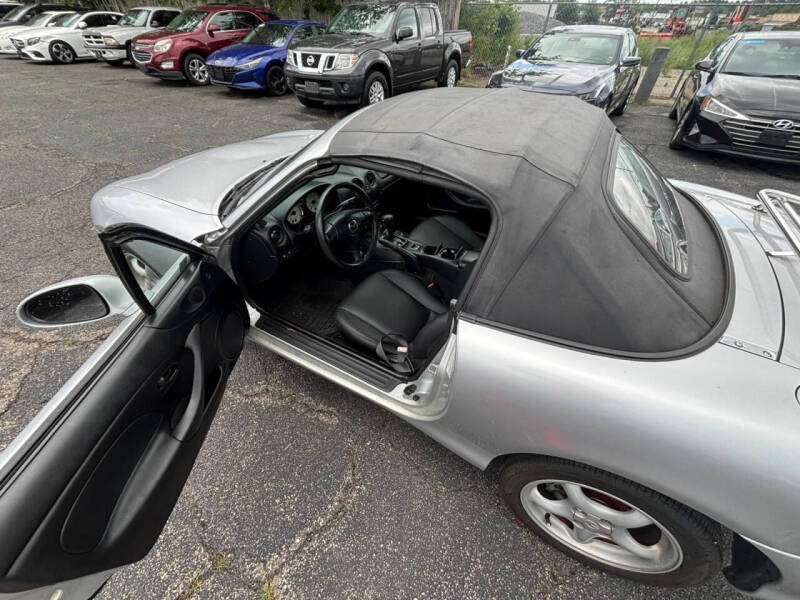2001 Mazda MX-5 Miata