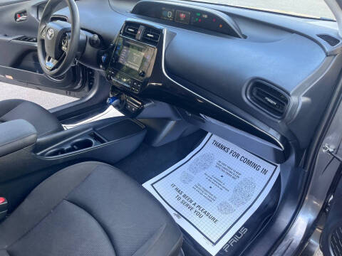 2019 Toyota Prius L Eco