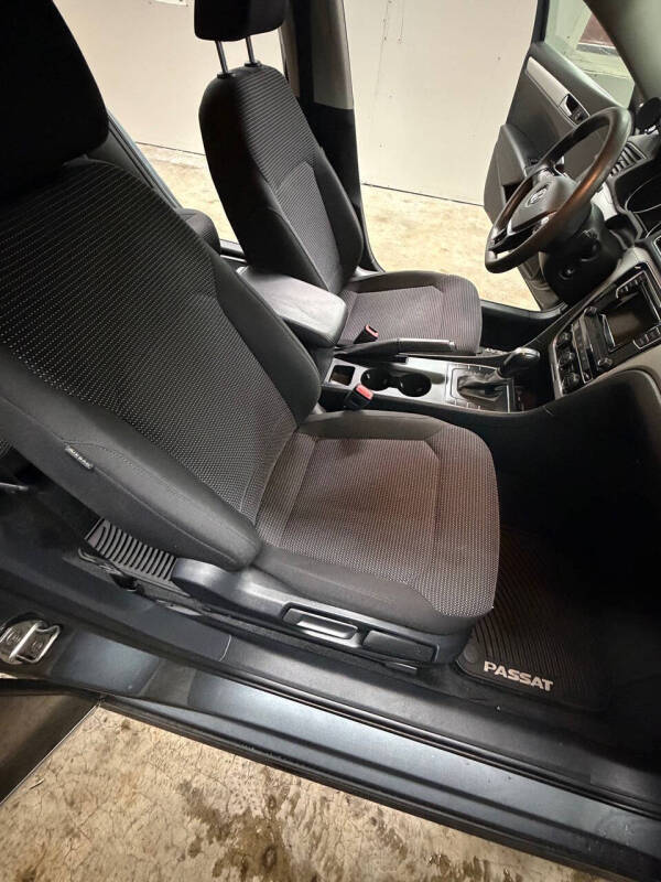 2016 Volkswagen Passat 1.8T S