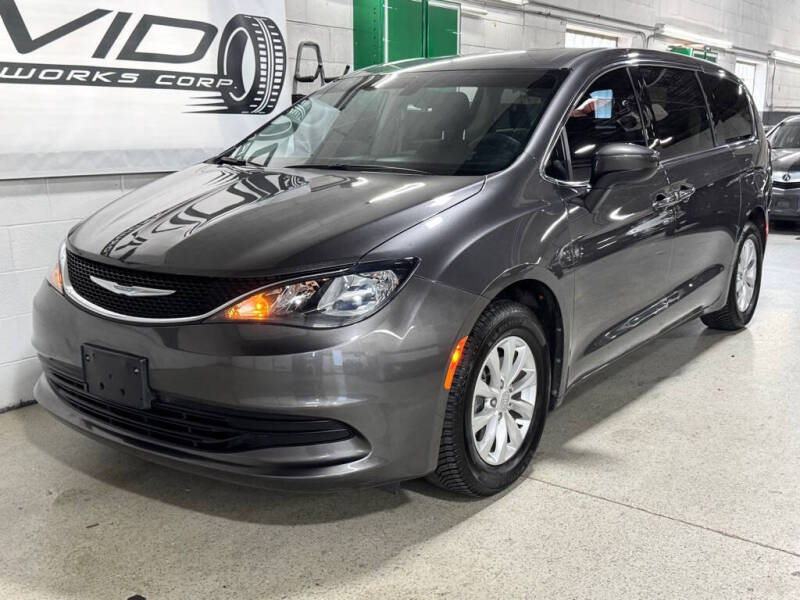 2017 Chrysler Pacifica Touring