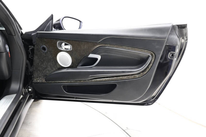 2018 Aston Martin DB11 V12