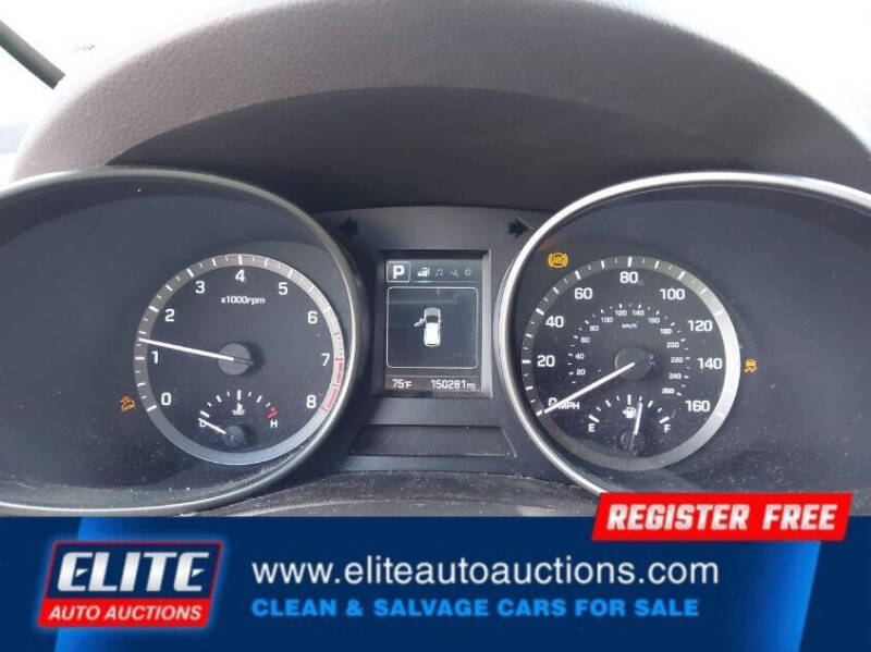 2017 Hyundai Santa Fe SE