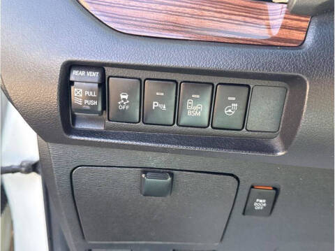 2016 Toyota Sienna