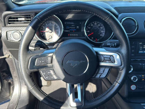 2017 Ford Mustang V6