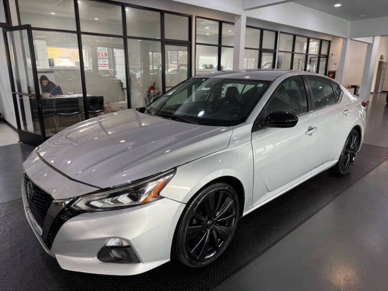 2022 Nissan Altima 2.5 SR