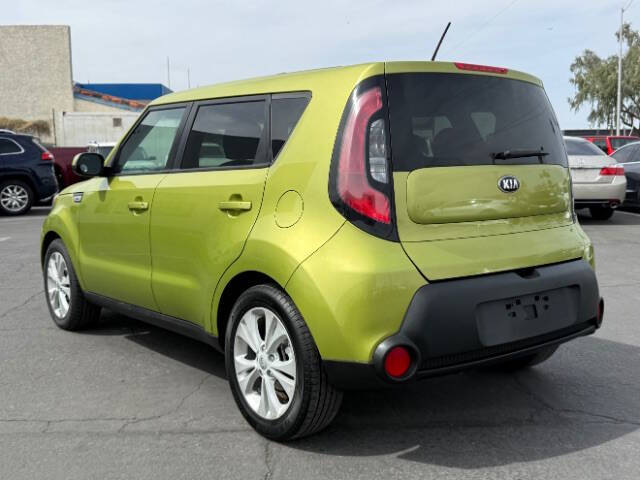 2015 Kia Soul +