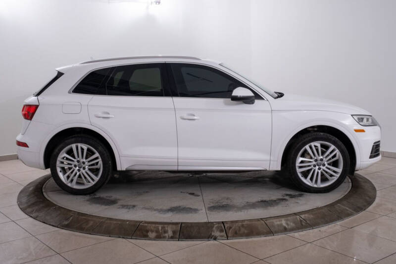 2018 Audi Q5 2.0T quattro Premium Plus