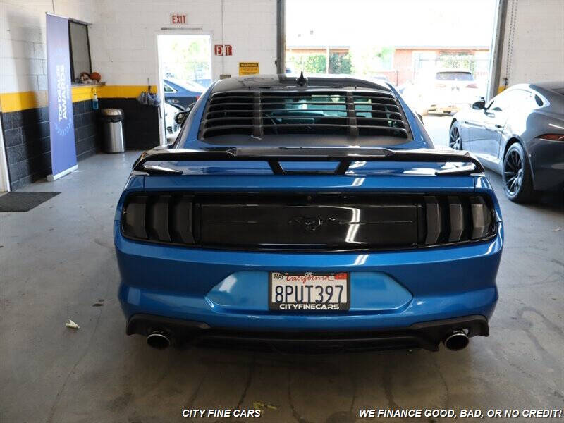 2020 Ford Mustang EcoBoost