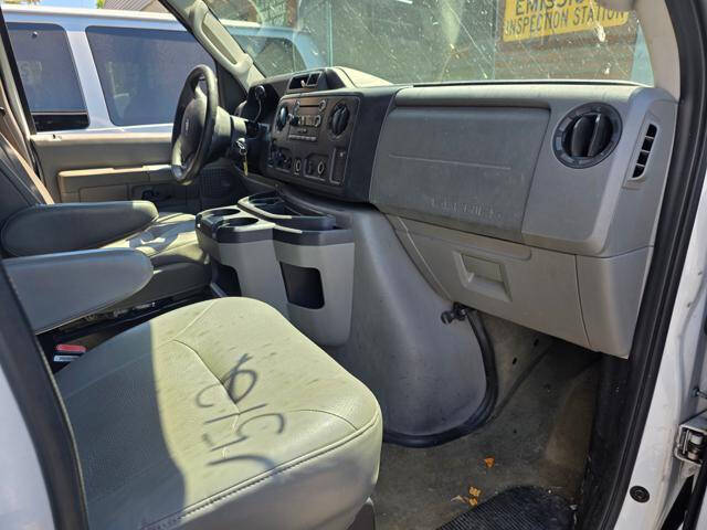 2011 Ford E-Series