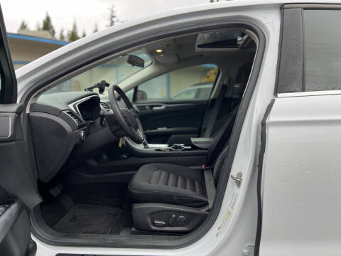 2014 Ford Fusion Hybrid SE