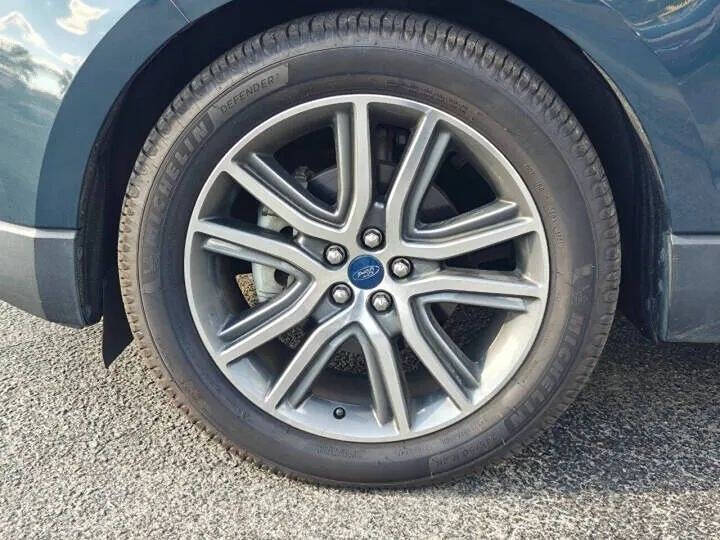 2019 Ford Edge Titanium