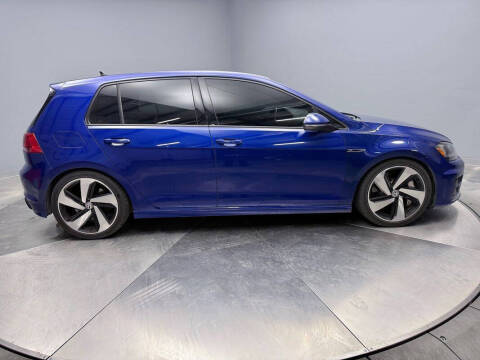 2017 Volkswagen Golf R 4Motion