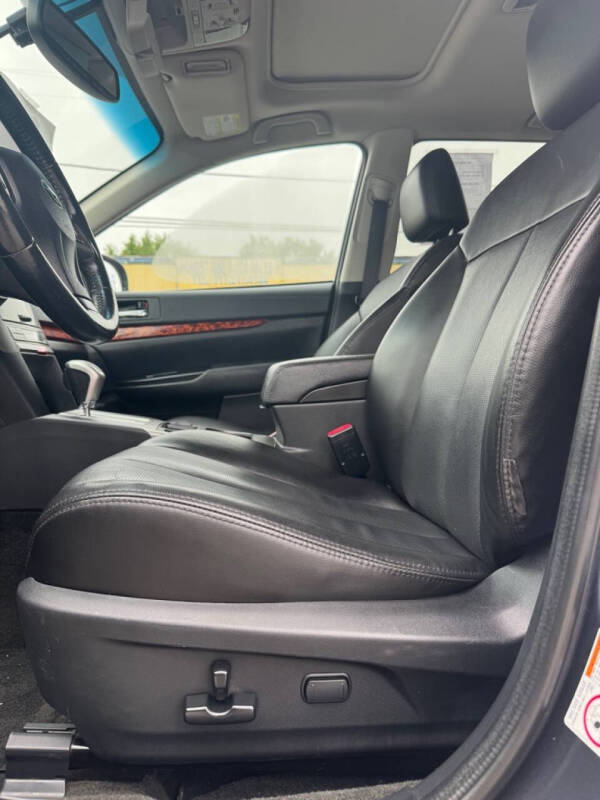 2012 Subaru Outback 2.5i Limited