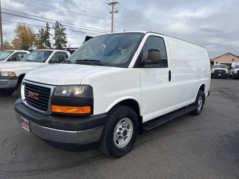 2017 GMC Savana 2500