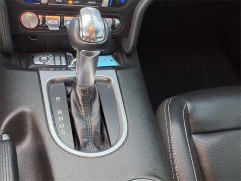 2022 Ford Mustang EcoBoost Premium