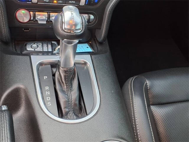 2022 Ford Mustang EcoBoost Premium