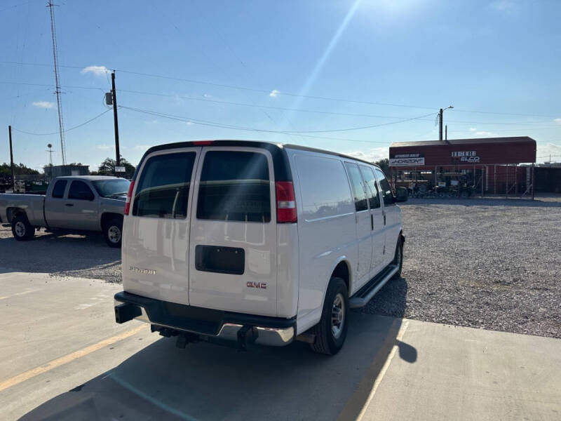 2023 GMC Savana 2500
