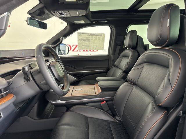 2025 Lincoln Navigator Black Label