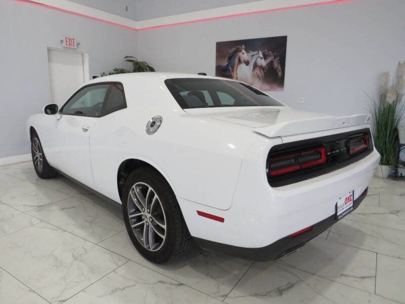 2019 Dodge Challenger SXT