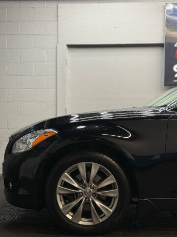 2012 Infiniti M56 x