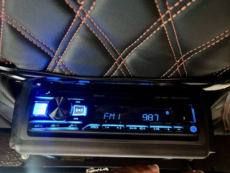 2004 AM General Hummer