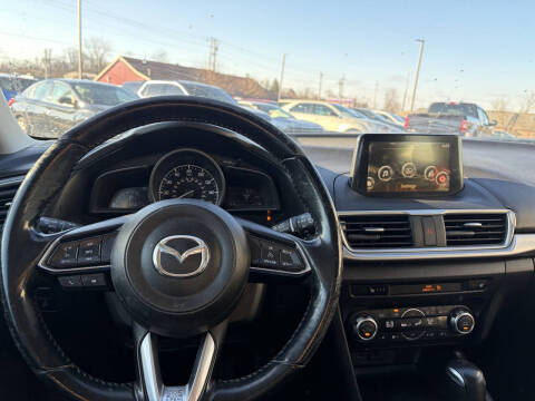 2017 Mazda MAZDA3 Touring