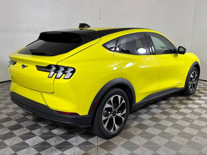 2025 Ford Mustang Mach-E Select