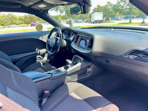 2022 Dodge Challenger SXT