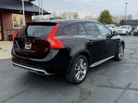 2017 Volvo V60 Cross Country T5 Premier