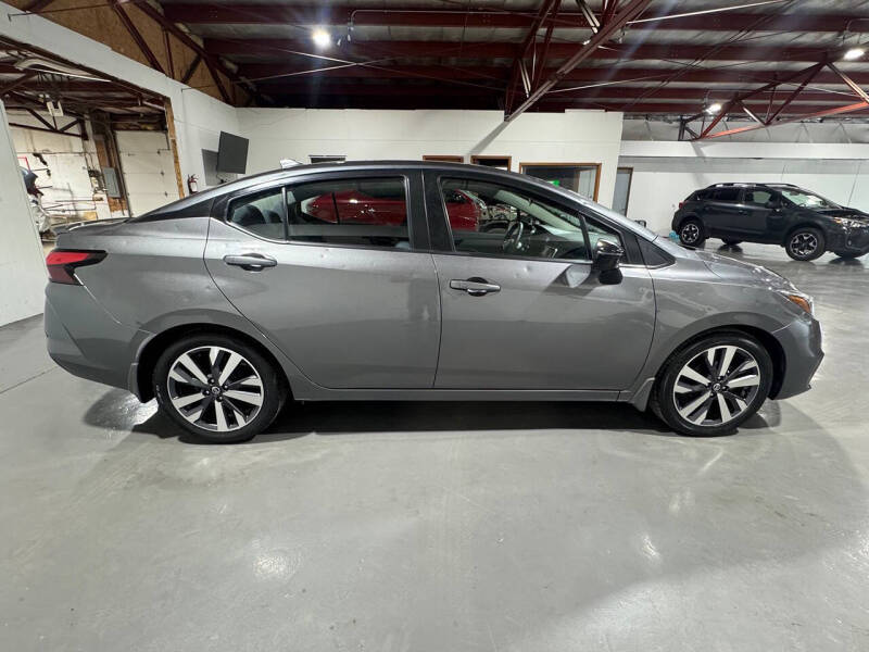 2020 Nissan Versa SR