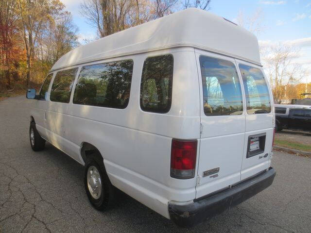 2011 Ford E-Series E-250