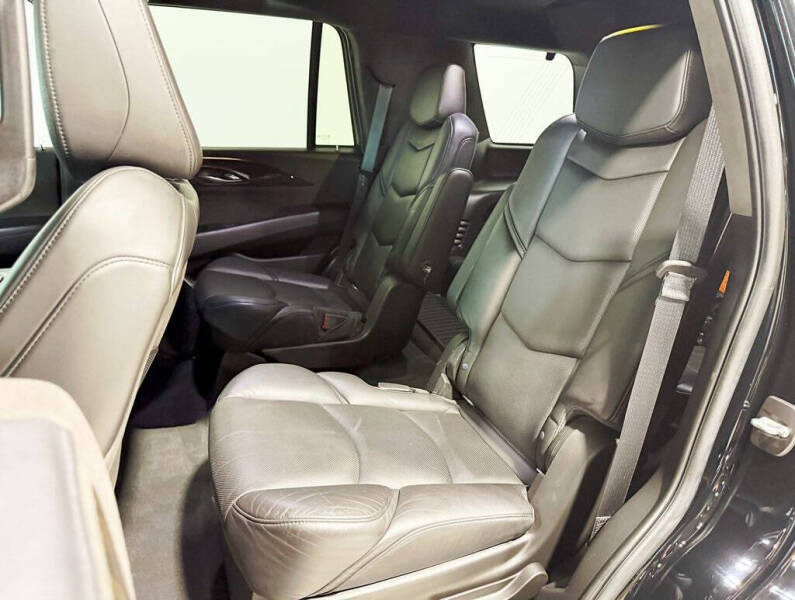 2018 Cadillac Escalade Platinum