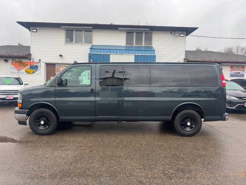 2017 Chevrolet Express LT 3500