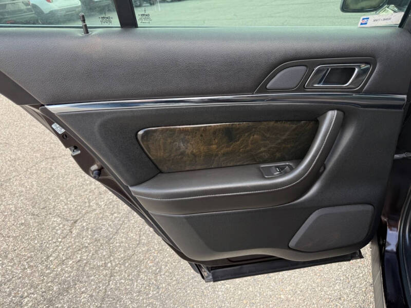 2013 Lincoln MKS