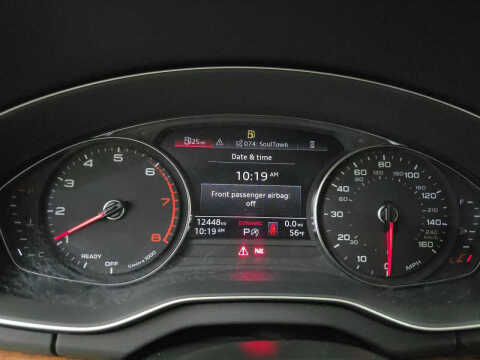 2023 Audi Q5 quattro Premium 40 TFSI