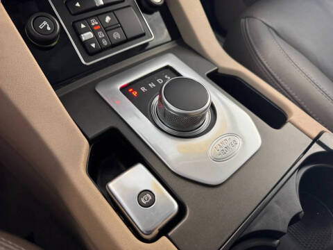 2016 Land Rover LR4 HSE LUX