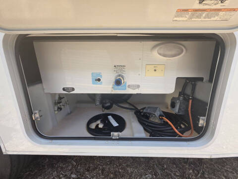 2013 Winnebago Vista