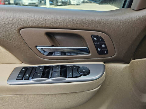 2013 Chevrolet Suburban LT